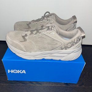 HOKA Clifton  L Suede